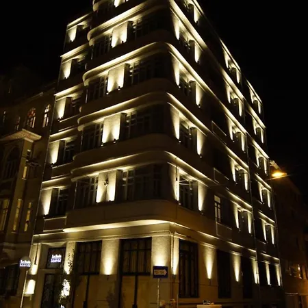 La Scala Palace